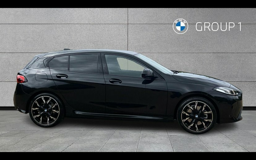 BMW 1 Series 123 Xdrive M Sport Black #3
