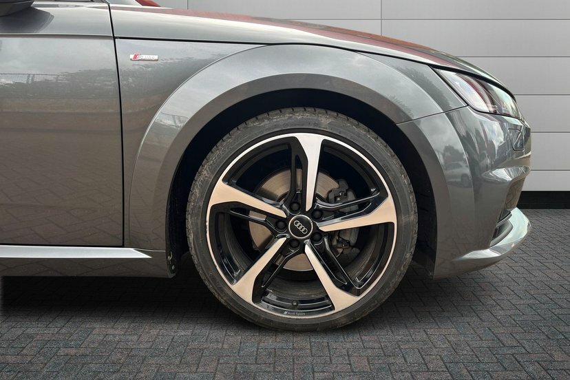 Audi TT 1.8 Tfsi Black Edition Roadster Grey #5
