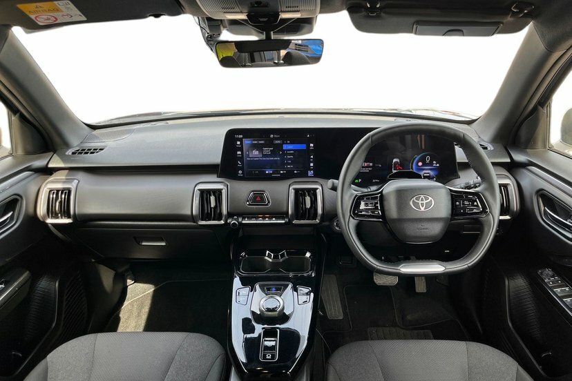 Toyota Urban Cruiser 61Kwh Design Suv 174 Ps DH75CDY Blue #6