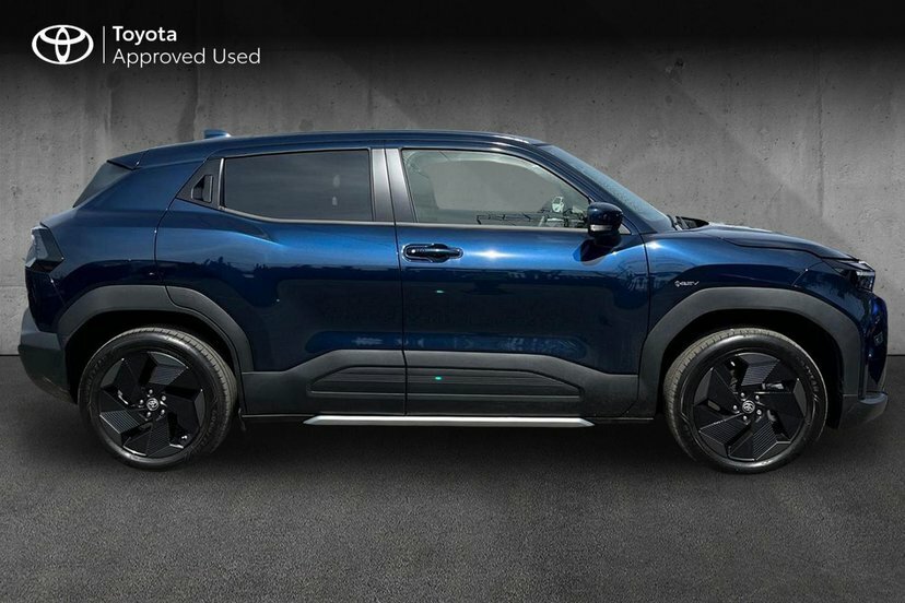 Toyota Urban Cruiser 61Kwh Design Suv 174 Ps DH75CDY Blue #4