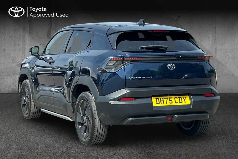 Toyota Urban Cruiser 61Kwh Design Suv 174 Ps DH75CDY Blue #3