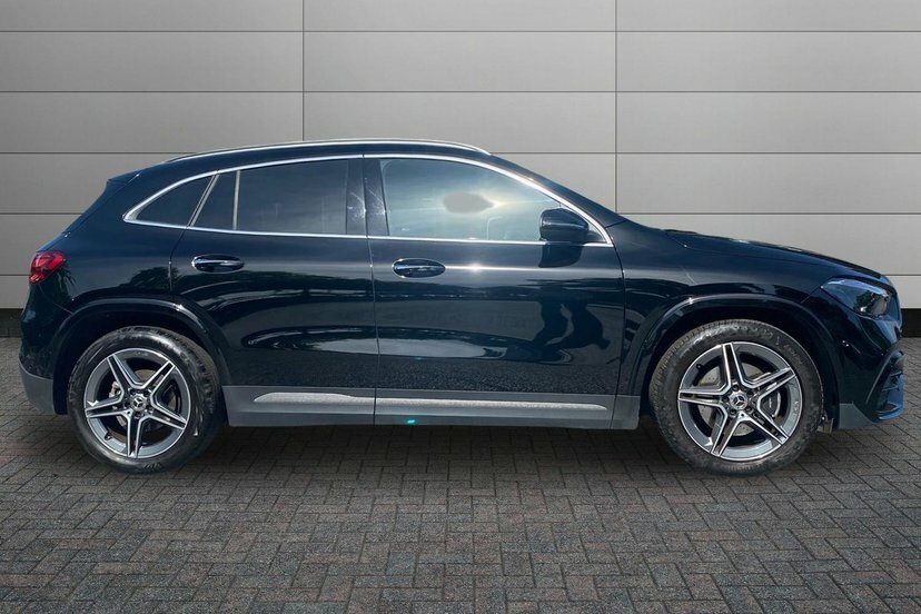 Mercedes-Benz GLA Class 2.0 Gla200d Amg Line Premium Suv 8G-d KT73UMH Black #3