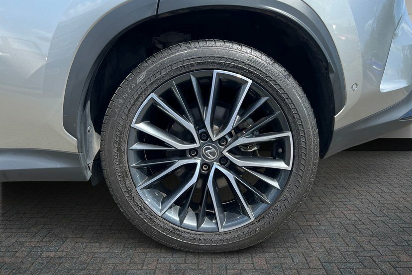 Lexus NX 2.5 450H 18.1Kwh Takumi Suv Plug-in Hy BJ23ZGO Silver #5