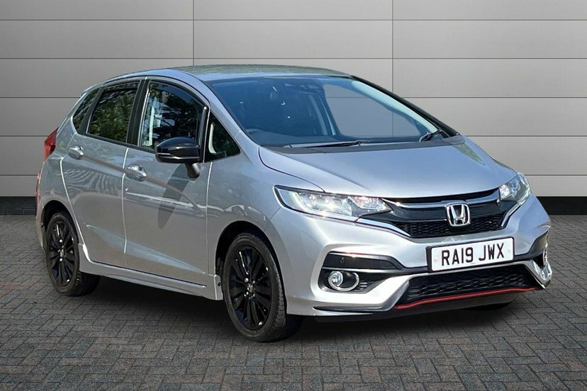 Honda Jazz 1.5 I-vtec Sport Hatchback Cvt 130 Ps Silver
