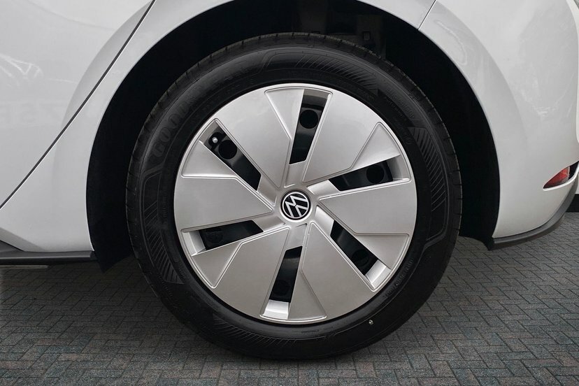 Volkswagen ID.3 Pure 52Kwh Essential Hatchback ML26ZHG Black #5