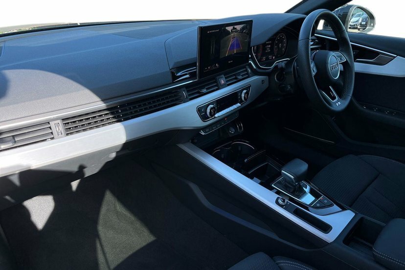 Audi A4 Avant 2.0 Tfsi 40 S Line Estate S Tronic 204 Black #2
