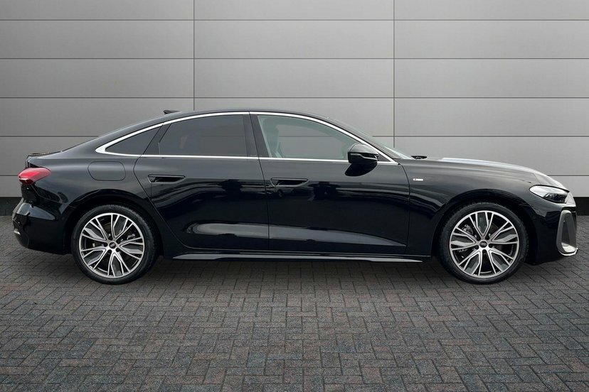 Audi A5 2.0 Tdi S Line Saloon S Tronic 204 Ps Black #4