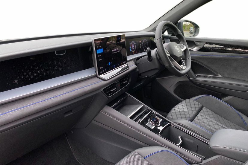 Volkswagen Tayron 2.0 Tdi R-line Suv Dsg 150 Ps MT26DCO Black #2