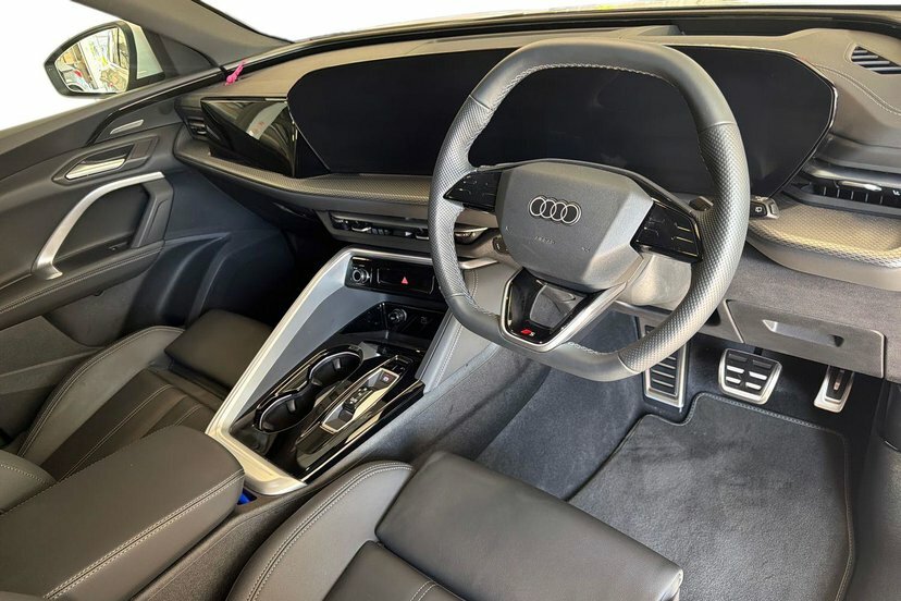 Audi Q5 2.0 Tfsi S Line Suv S Tronic Quattro 2 EK26UUA White #6