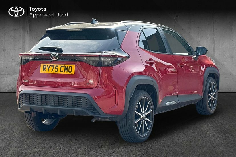 Toyota Yaris Cross 1.5 Vvt-h Gr Sport Suv Hybrid E-cvt 13 RY75CMO Black #2