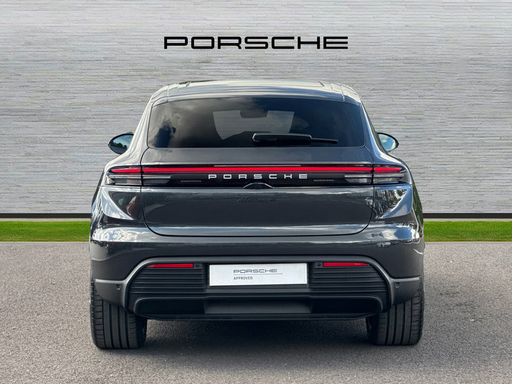 Porsche Macan 100Kwh 4 Suv 4Wd 408 Ps HK26VLZ Grey #4