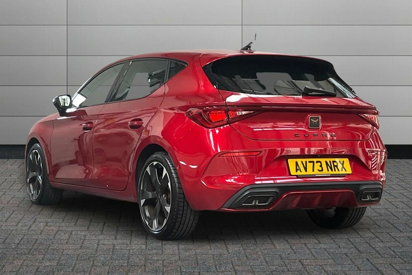 Cupra Leon 1.5 Etsi Evo V1 Hatchback Hybrid Dsg 1 Red #3