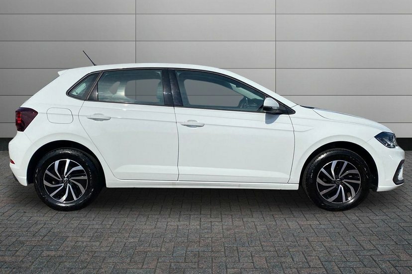 Volkswagen Polo 1.0 Tsi Life Hatchback 95 Ps MJ25RSV White #4