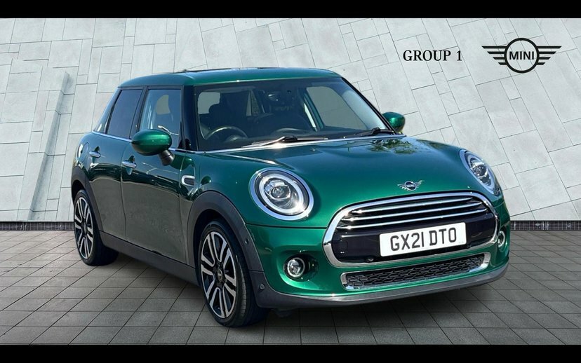 Mini Hatch 5-Door Hatch Cooper Exclusive Green
