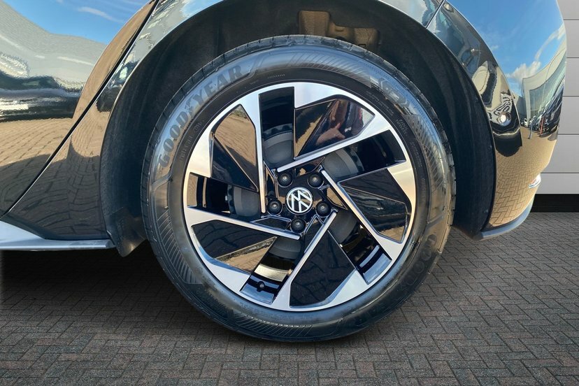 Volkswagen ID.3 Pro 59Kwh Match Hatchback 204 P MV26YHK Black #5