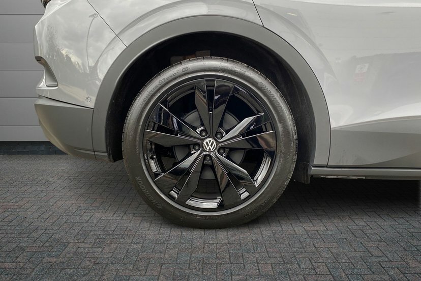 Volkswagen ID.4 Pro 77Kwh Black Edition Suv 286 LN26JTY Black #5