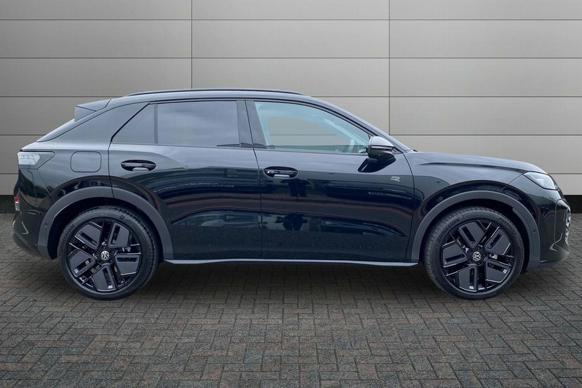 Volkswagen T-Roc 1.5 Etsi Mhev R-line Suv Hybrid Dsg 15 LS26KYJ Black #4