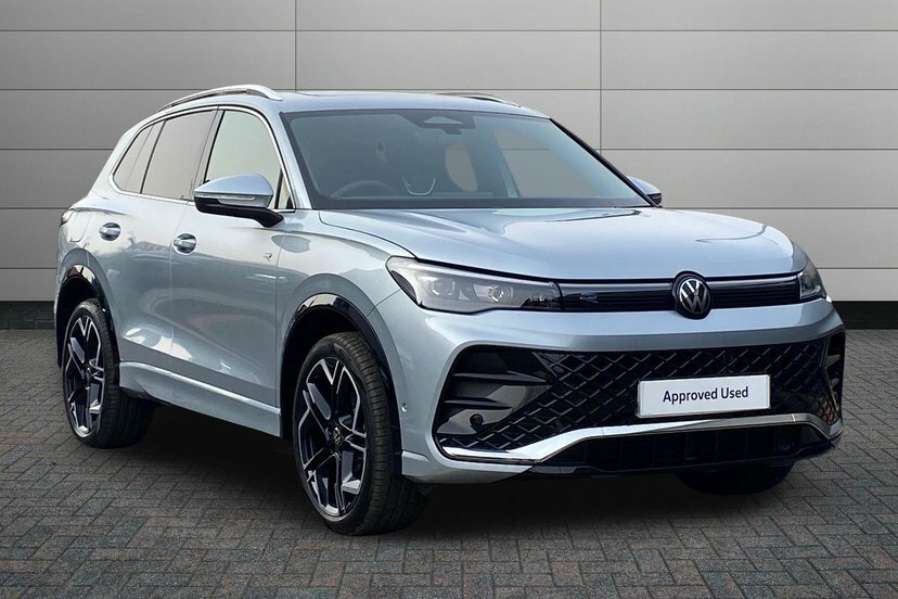 Volkswagen Tiguan 1.5 Etsi Mhev R-line Suv Hybrid Dsg 15 LN26JTO Silver