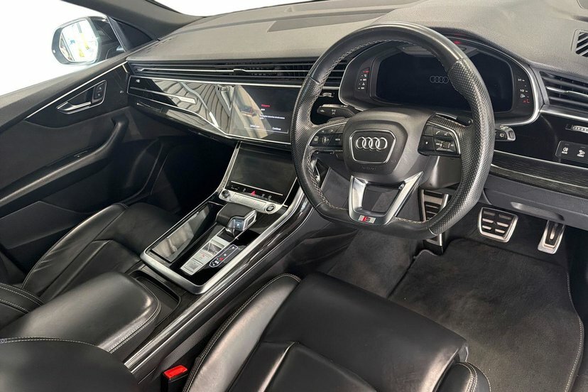 Audi Q8 3.0 Tfsi V6 55 Black Edition Suv Tiptro EA22KCZ Black #6