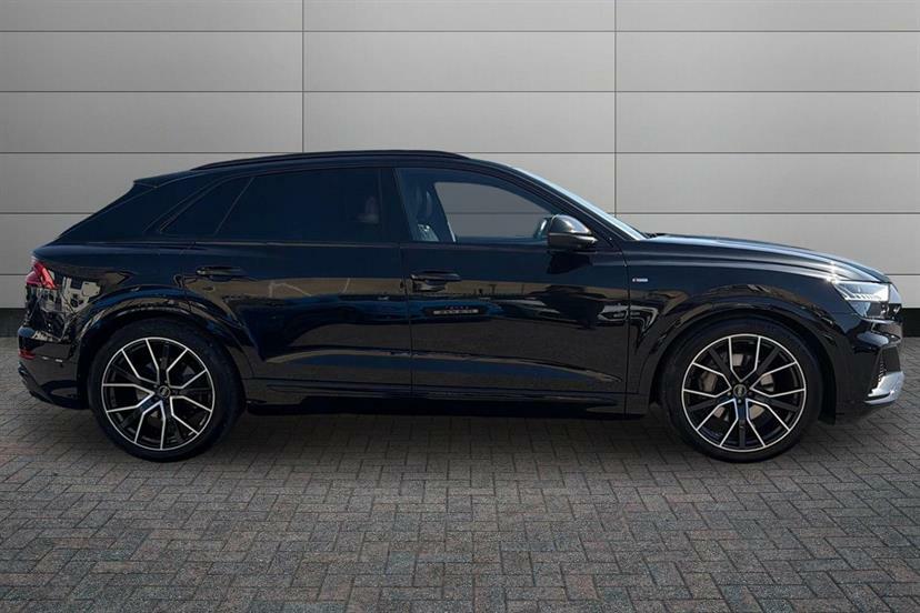 Audi Q8 55 Tfsi Quattro Black Edition Tiptronic EA22KCZ Black #4