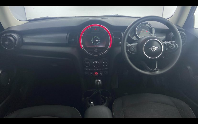 Mini Hatch 3-Door Hatch Cooper Classic VX19NUF White #4