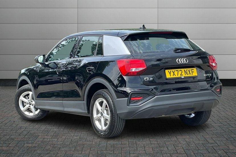 Audi Q2 1.0 Tfsi 30 Technik Suv 110 Ps Black #2