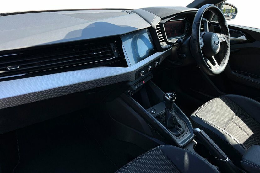 Audi A1 1.5 Tfsi 35 S Line Sportback S Tronic Black #2