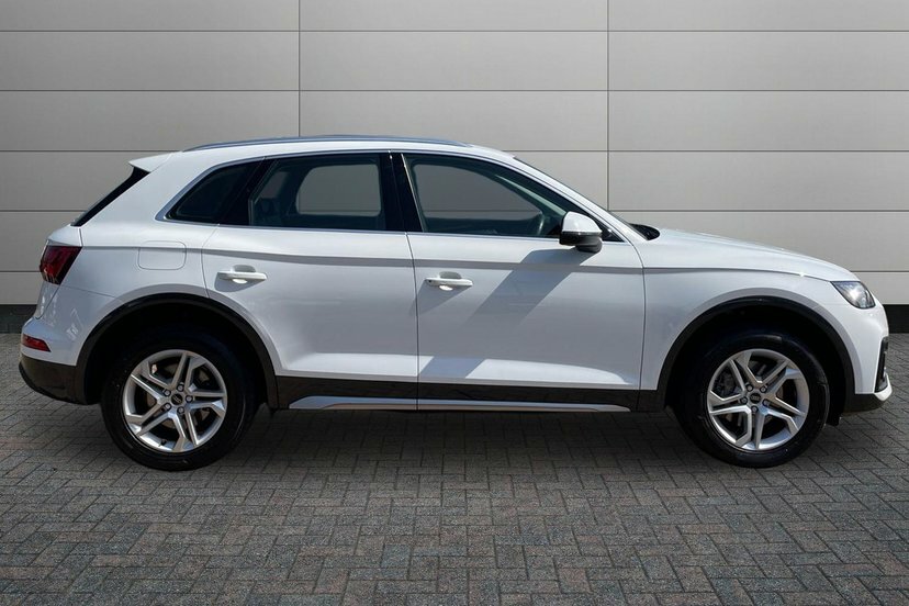 Audi Q5 2.0 Tdi 40 Sport Suv S Tronic Quattro MV23ZRZ White #4