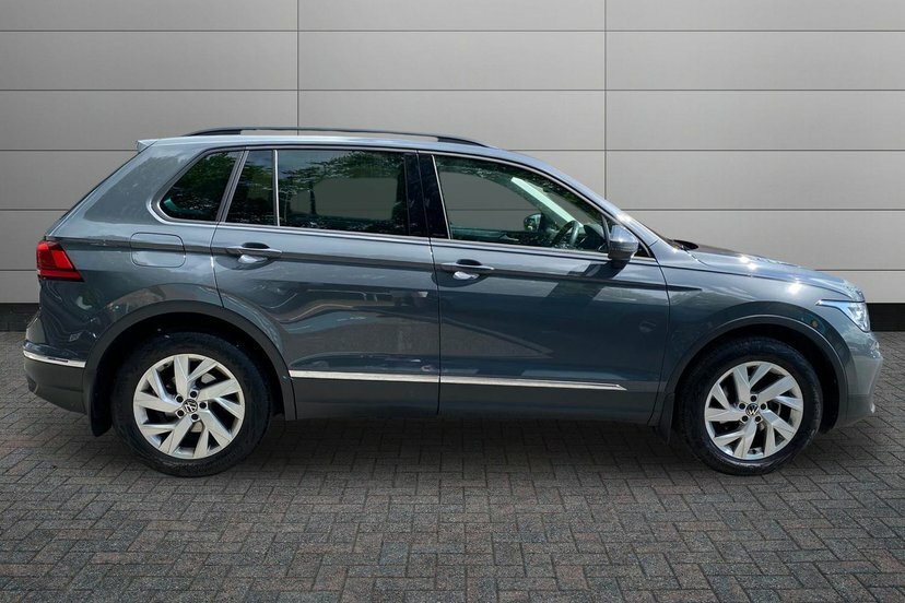 Volkswagen Tiguan 2.0 Tdi Life Suv Dsg 150 Ps MD73ZRK Grey #4