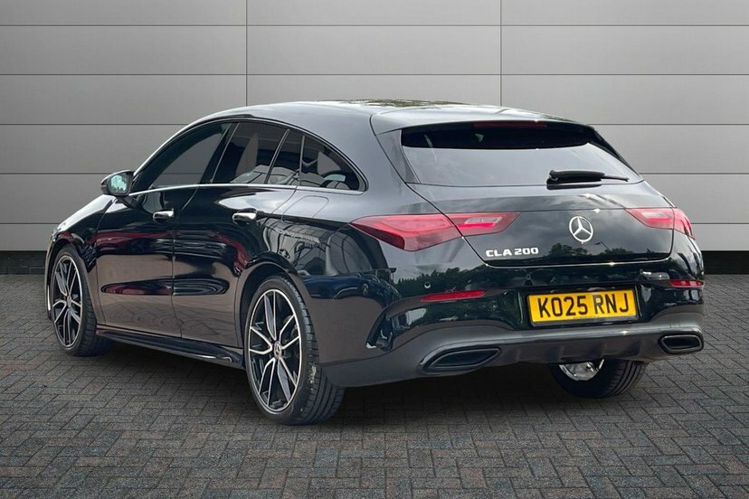 Mercedes-Benz CLA Class Cla200h Amg Line Premium Shooting Brake KO25RNJ Black #2