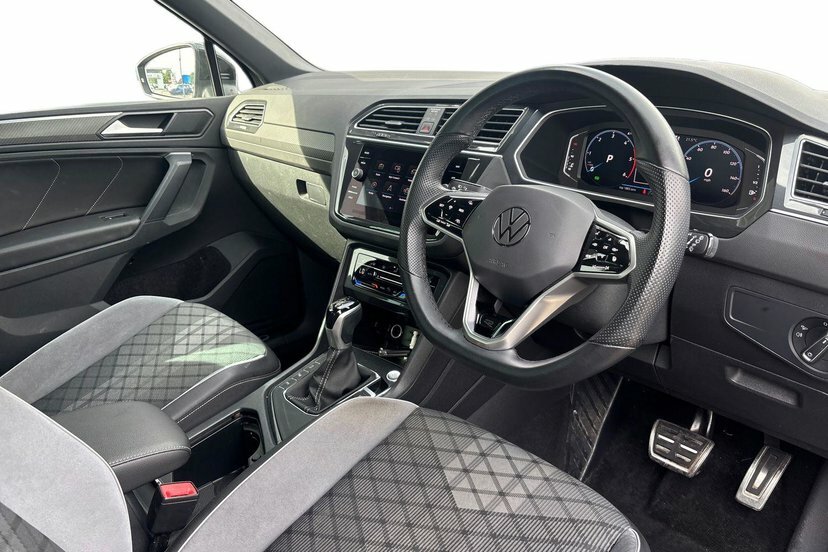 Volkswagen Tiguan 2.0 Tdi R-line Edition Suv Dsg 150 Ps DE23OSC Black #6