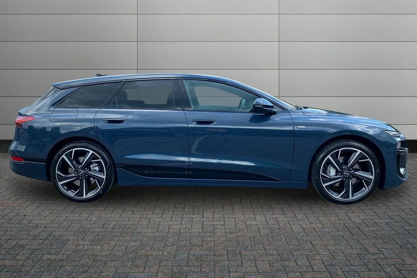 Audi A6 E-tron Avant 100Kwh Performance Black Edition Estate Electr Blue #4