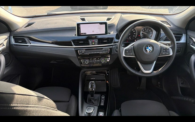 BMW X2 X2 Sdrive18i Sport EO22TUV White #4
