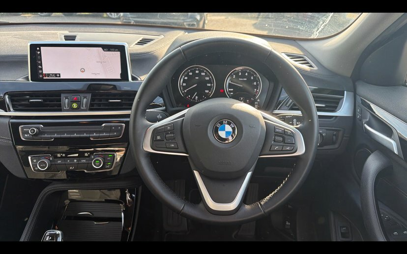 BMW X2 X2 Sdrive18i Sport EO22TUV White #5