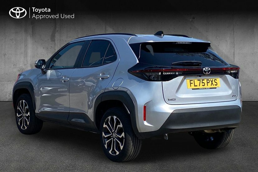 Toyota Yaris Cross 1.5 Vvt-h Design Suv Hybrid E-cvt 116 FL75PXS Silver #4