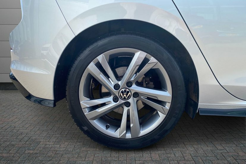 Volkswagen Golf 1.5 Etsi Mhev R-line Hatchback Hybrid D WG24VUN Silver #5
