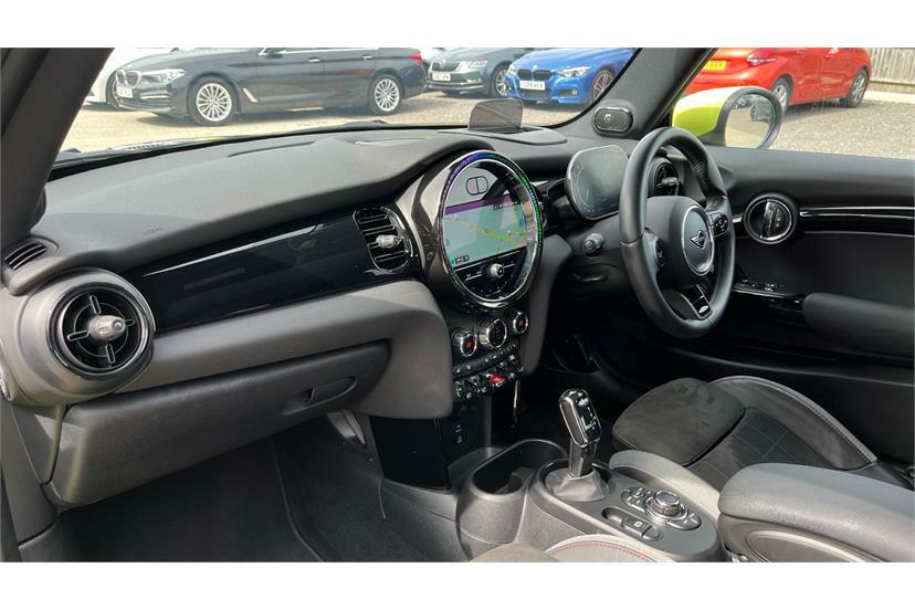 Mini Hatch 2.0 John Cooper Works AV24SMU Yellow #6