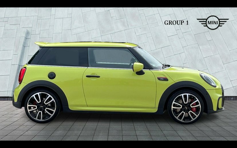 Mini Hatch Hatch John Cooper Works AV24SMU Yellow #3