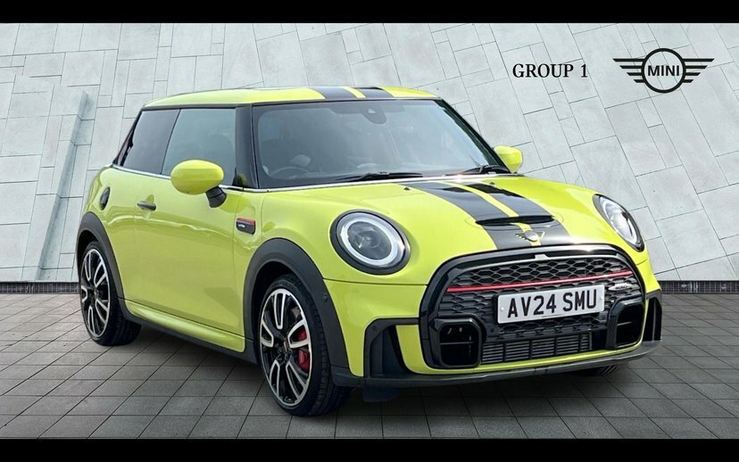 Mini Hatch Hatch John Cooper Works AV24SMU Yellow