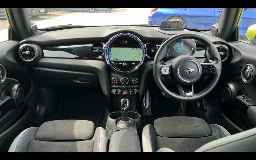 Mini Hatch Hatch John Cooper Works AV24SMU Yellow #4