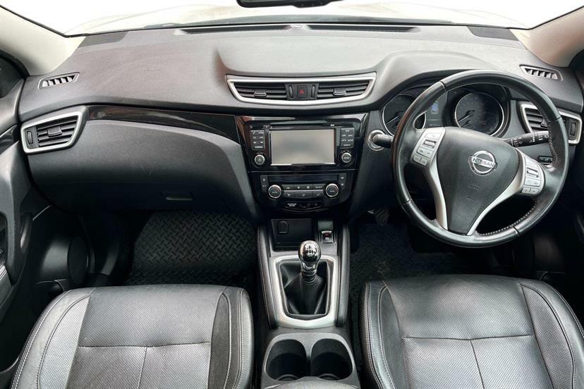 Nissan Qashqai 1.2 Dig-t Tekna Non-panoramic MF65XTN White #6