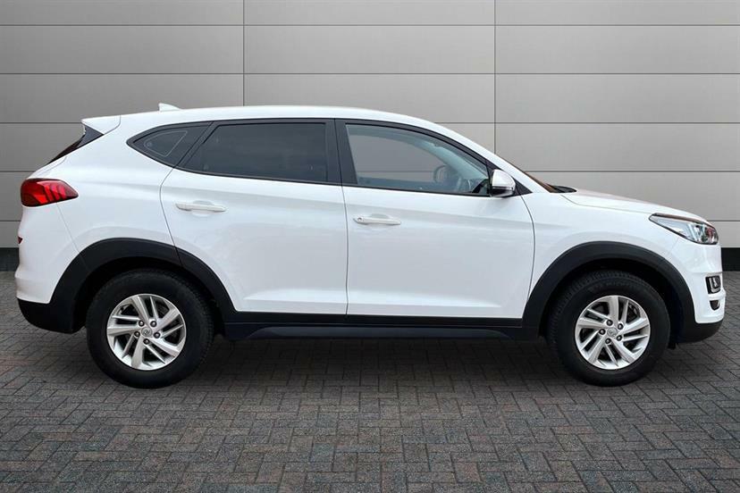 Hyundai Tucson 1.6 Gdi S Connect 2Wd RO68VOG White #4