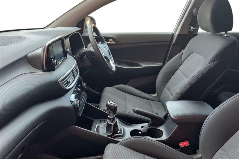 Hyundai Tucson 1.6 Gdi S Connect 2Wd RO68VOG White #2