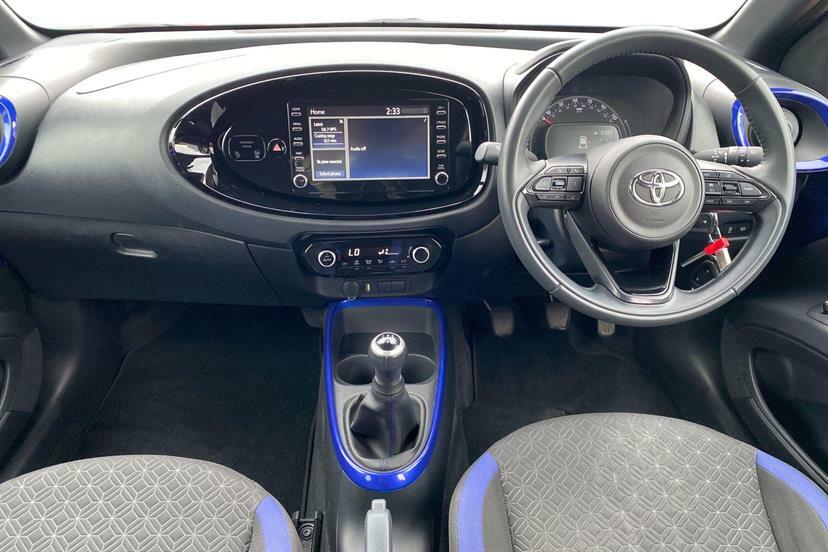 Toyota Aygo X 1.0 Vvt-i Edge FL73XYR Blue #5