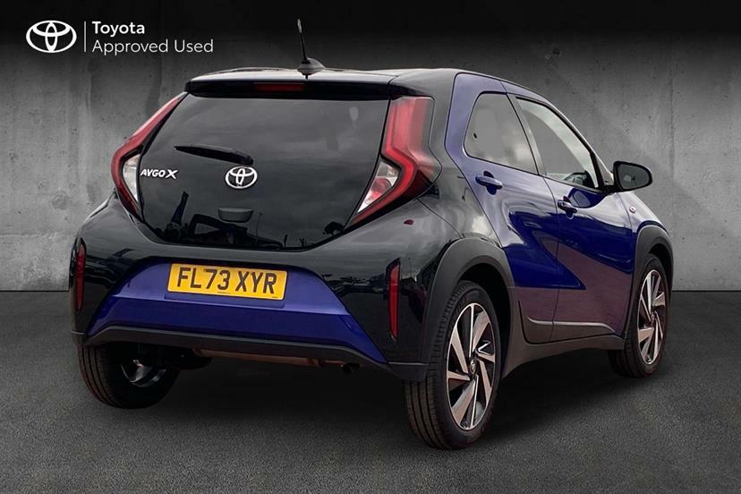 Toyota Aygo X 1.0 Vvt-i Edge FL73XYR Blue #2