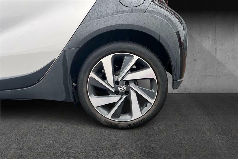 Toyota Aygo X 1.0 Vvt-i Edge DE73EXM Black #5