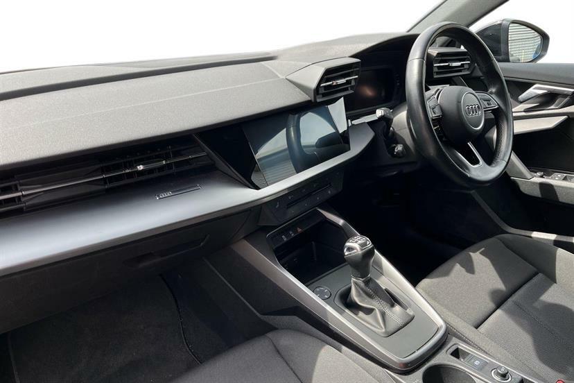 Audi A3 30 Tfsi Technik EJ70HJF Black #2