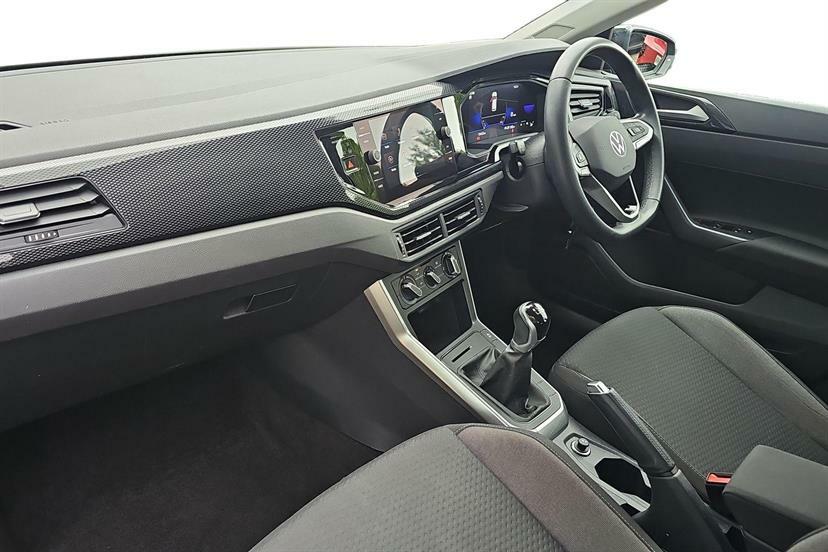 Volkswagen Polo 1.0 Tsi Life DF23XWP Black #2