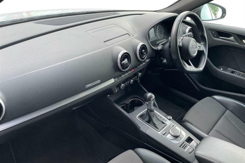 Audi A3 1.0 Tfsi Black Edition S Tronic White #2