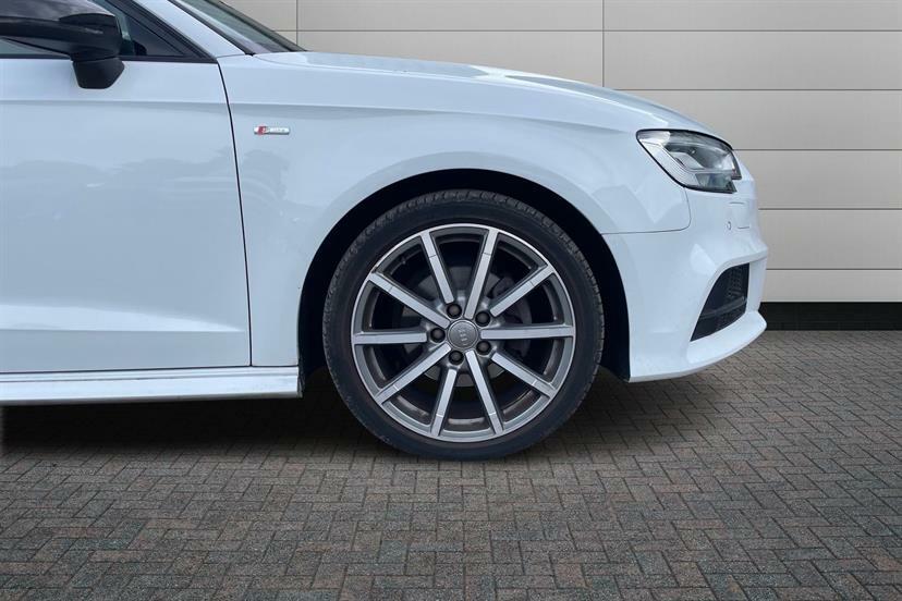 Audi A3 1.0 Tfsi Black Edition S Tronic White #5